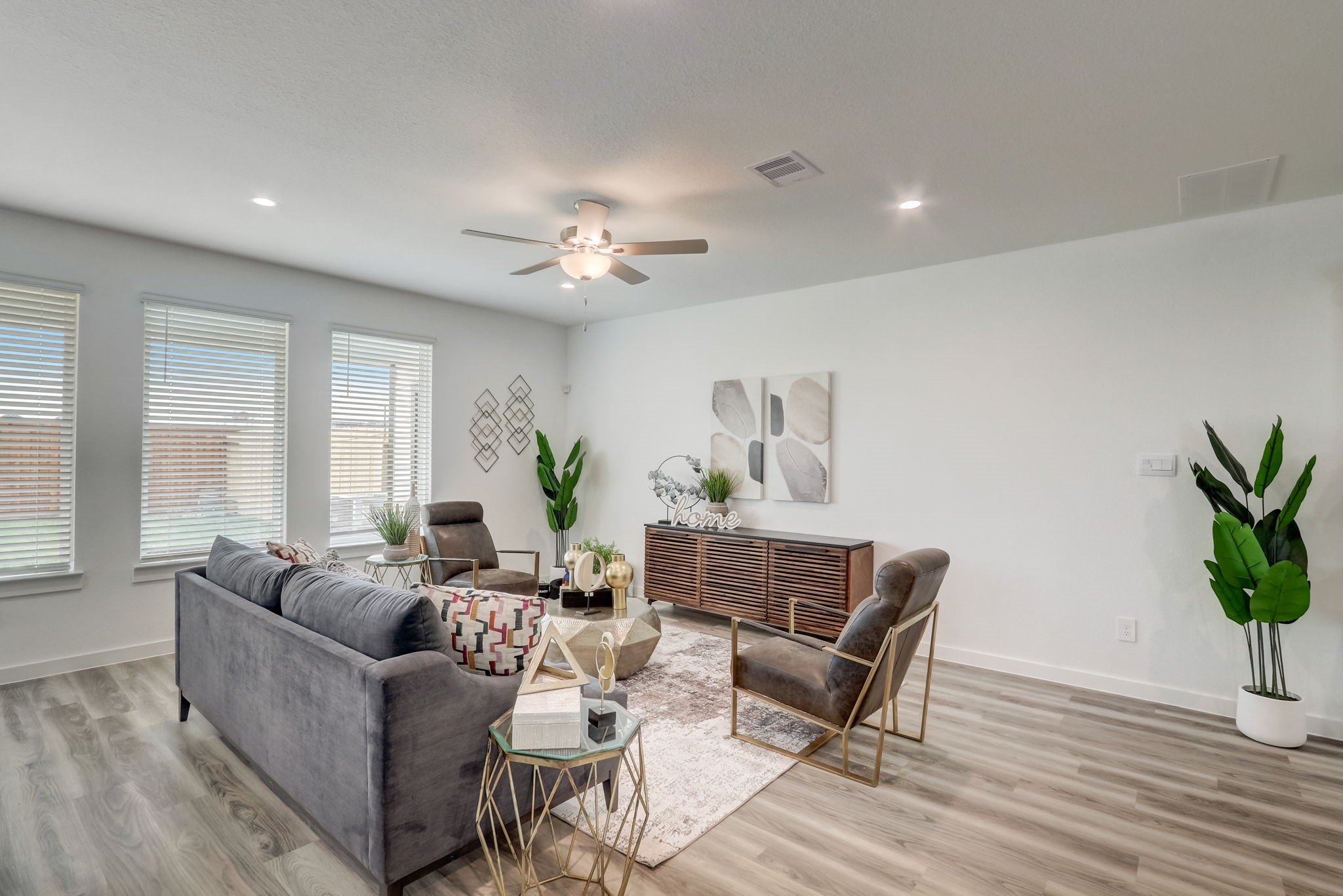 10409 Lancaster Frst Lane Houston, TX 77051 - Photo 8 of 50 a living room with furniture potted plant and window