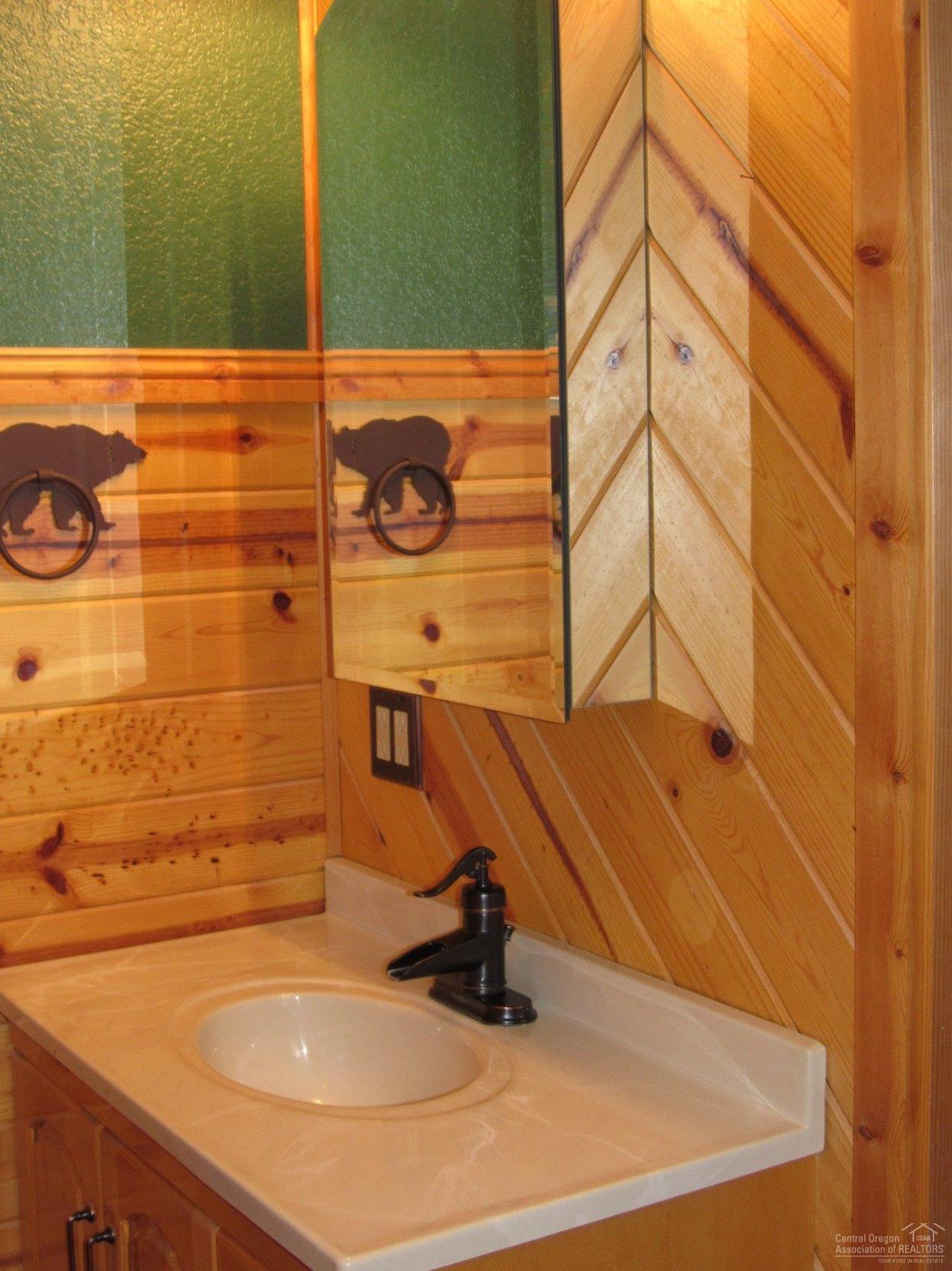 9011 Split Rail Road La Pine, OR 97739 - Photo 21 of 25 Gallery Image 21
