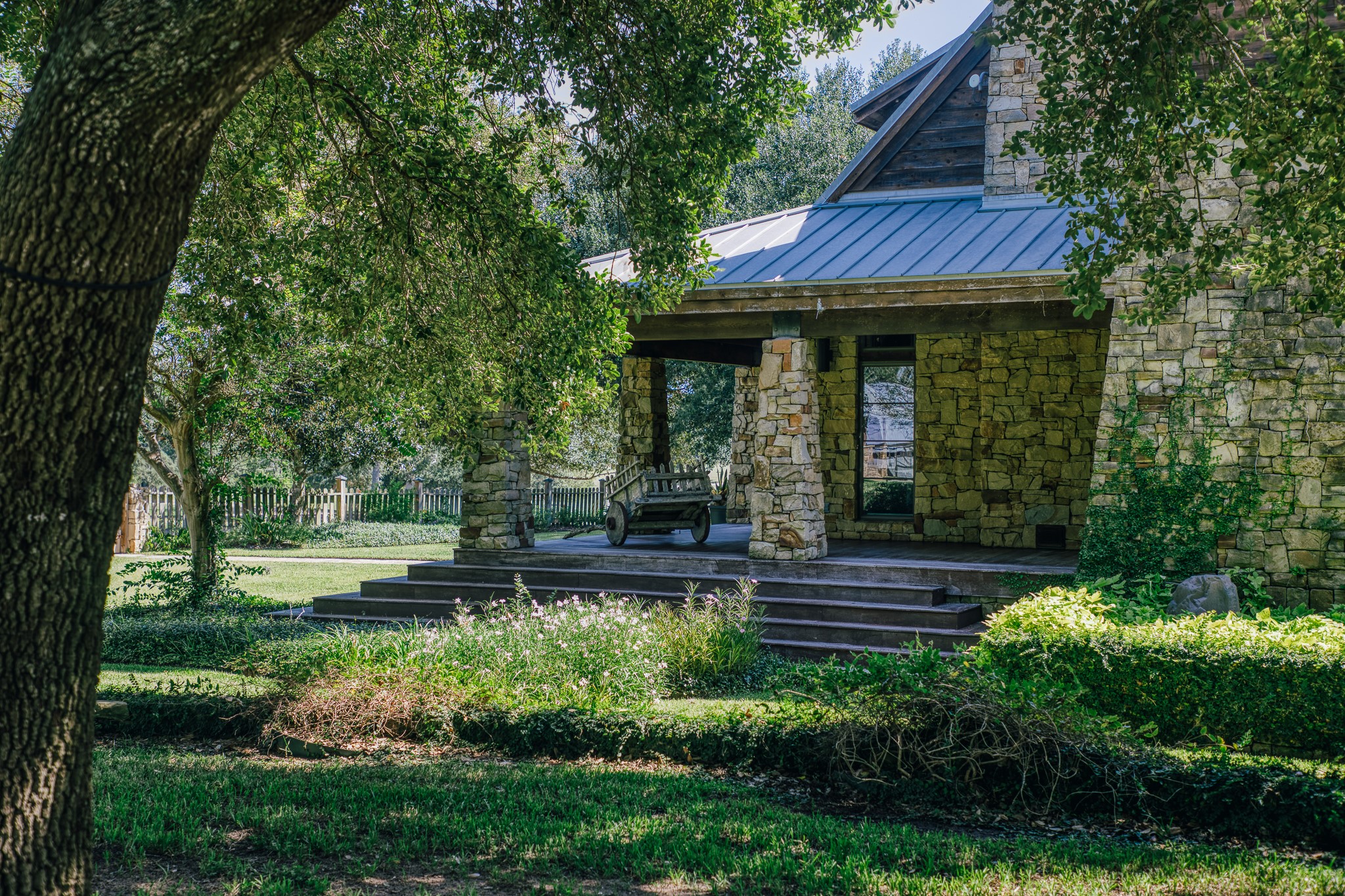 4083 Glaeser Road Bellville, TX 77418 - Photo 5 of 48 Gallery Image 5