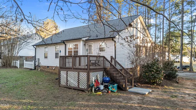 $325,000 | 205 Valley Creek Drive, Clayton, NC 27520