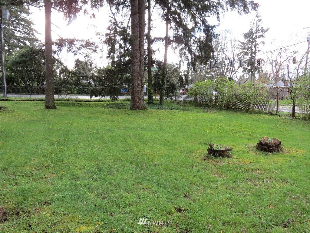 8807 Custer Road Southwest Lakewood, WA 98499 - Photo 3 of 13