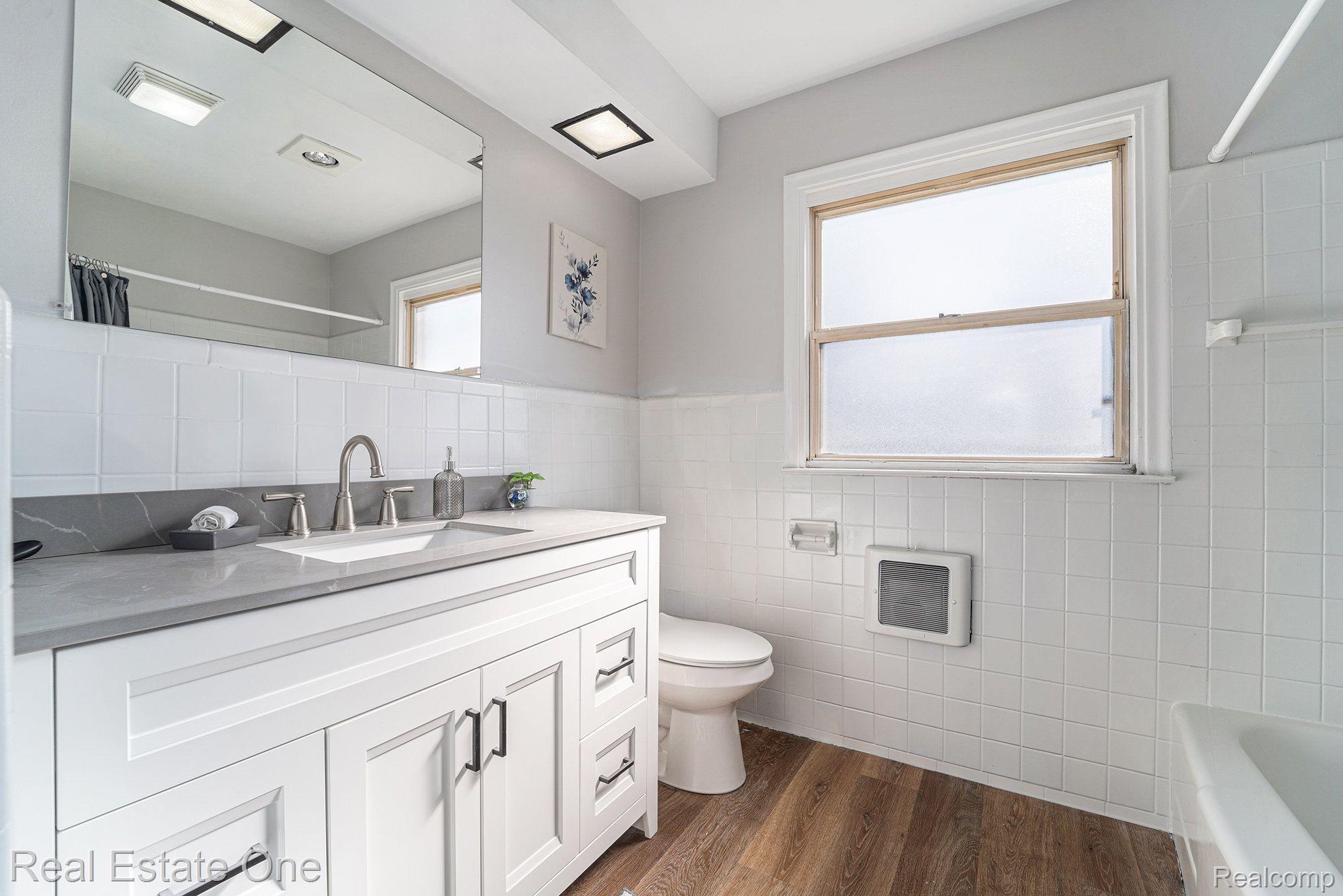 9210 Reeck Road Allen Park, MI 48101 - Photo 13 of 27 Gallery Image 13