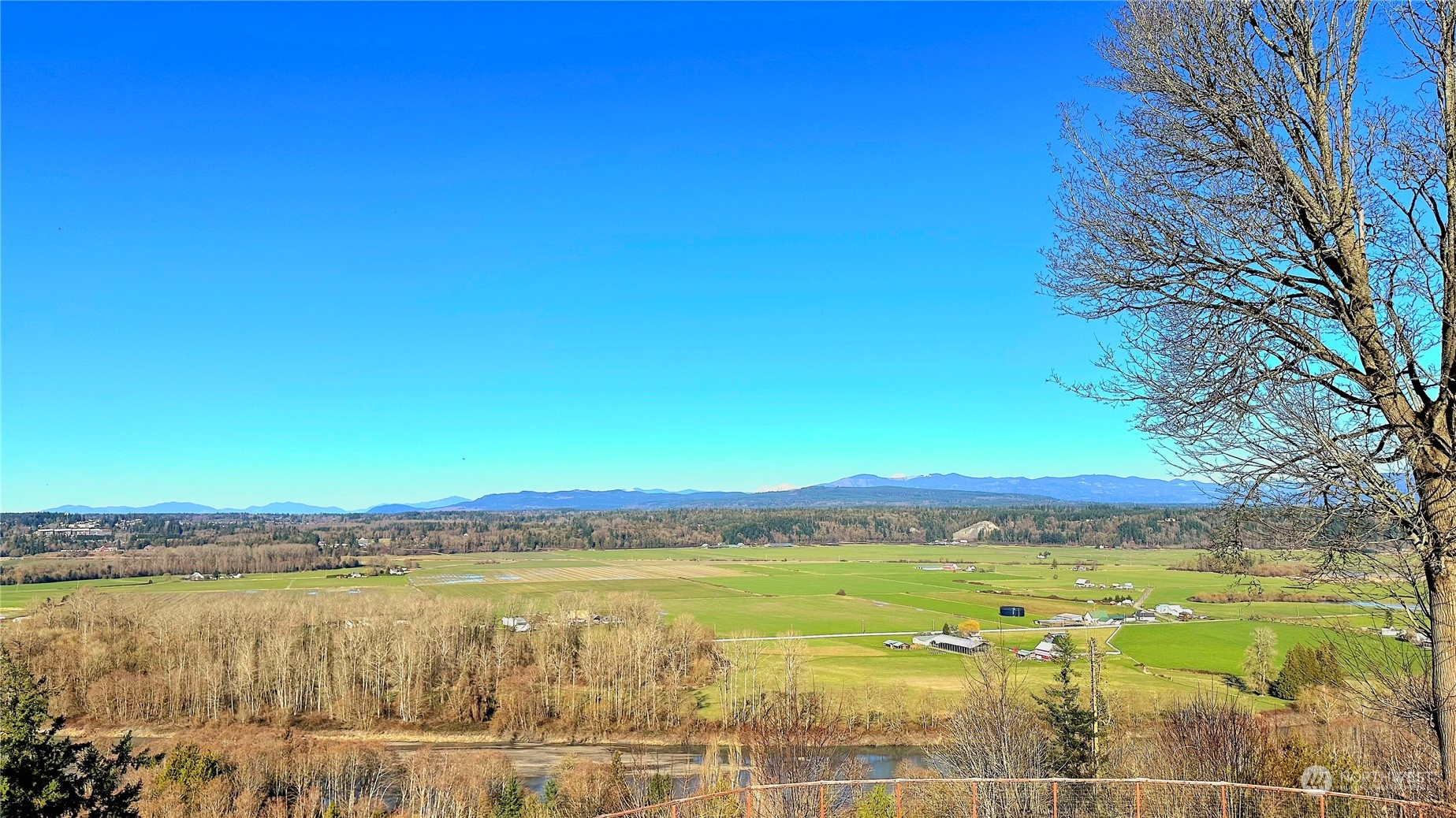 6601 Silvana Terrace Road Stanwood, WA 98292 - Photo 9 of 40