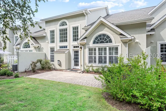 $620,000 | 19 Paxton Circle, Bluffton, SC 29910