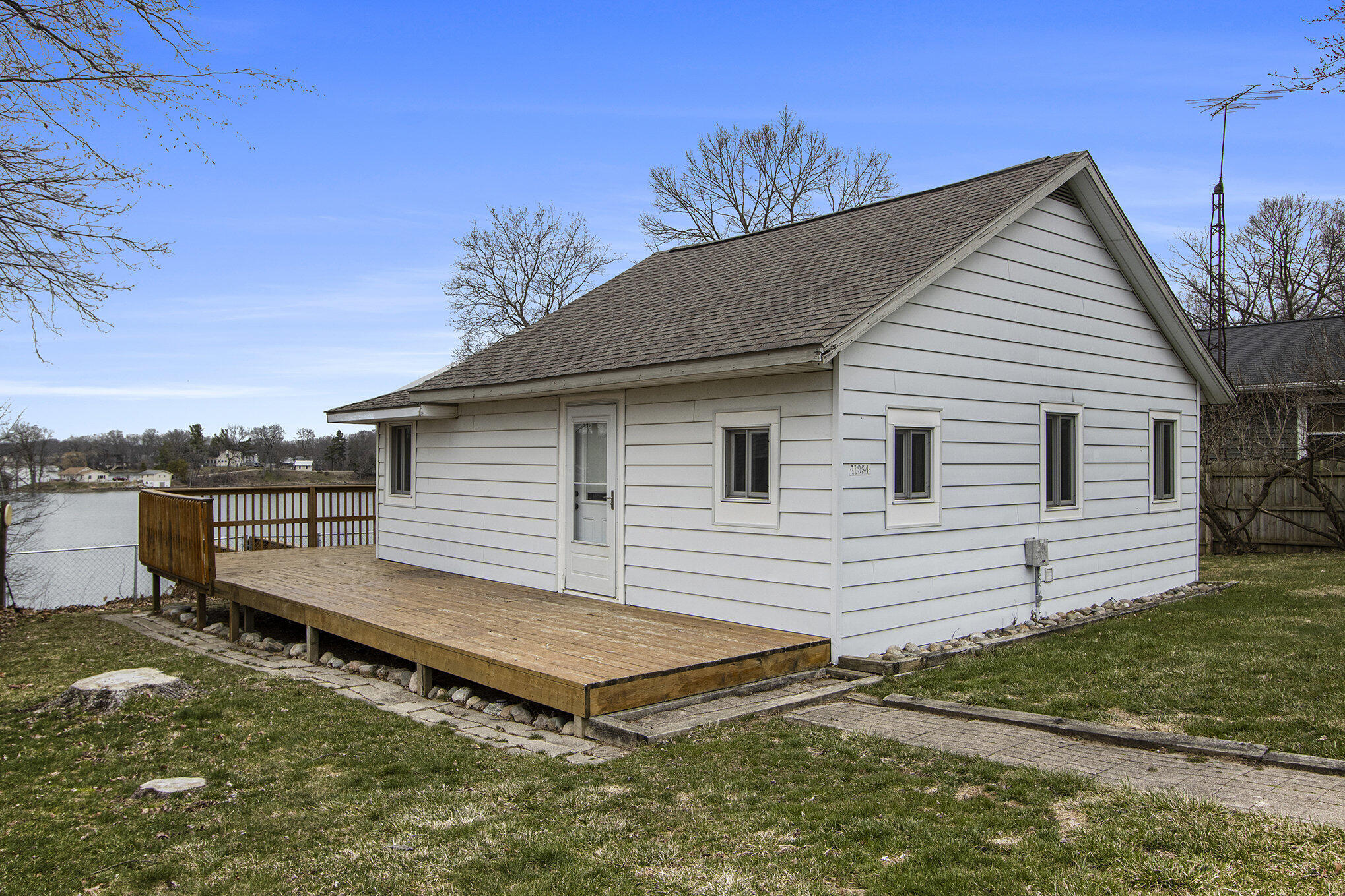 11954 Buckley Road Plainwell, MI 49080 - Photo 4 of 27 005_11954buckley_2_674