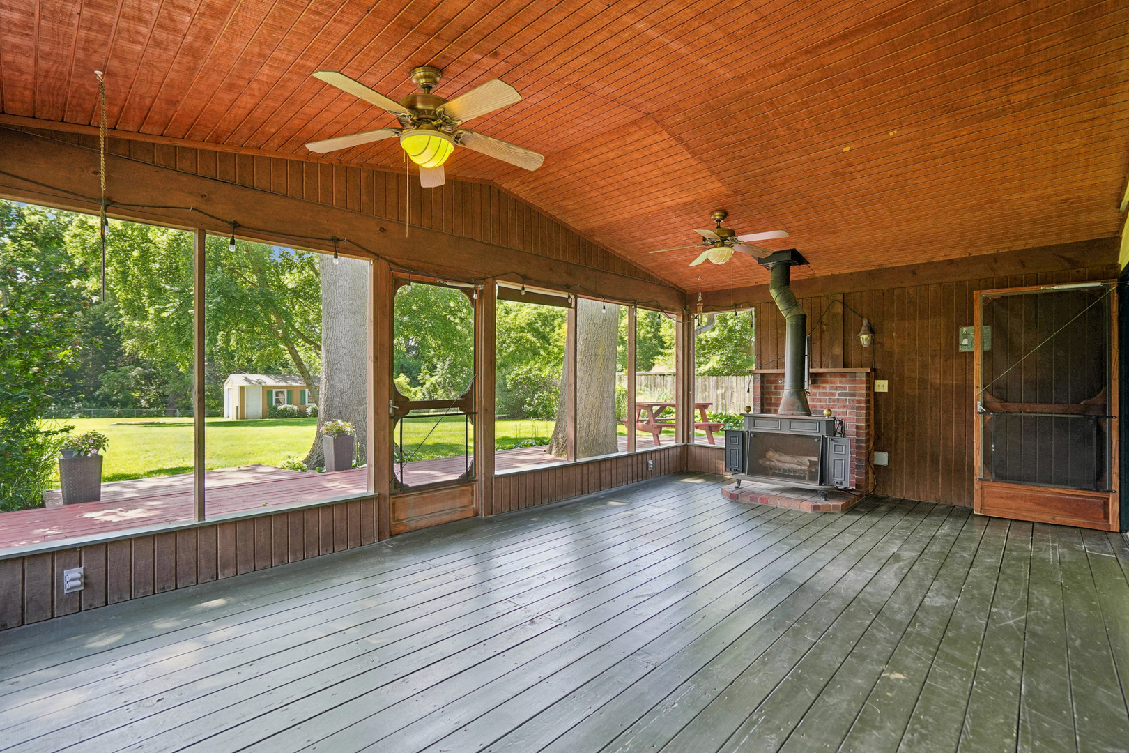 8512 Ridgewood Road Rock Island, IL 61201 - Photo 8 of 38