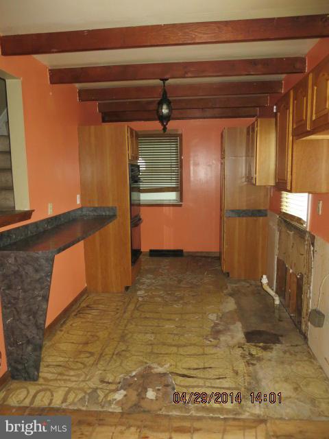 4109 Belle Grove Road Baltimore, MD 21225 - Photo 5 of 11 Kitchen