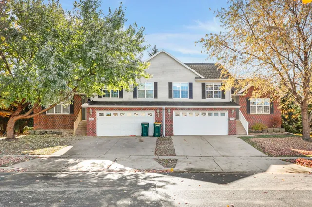 $399,900 | 106 Maria Lane, Cottage Grove, WI 53527