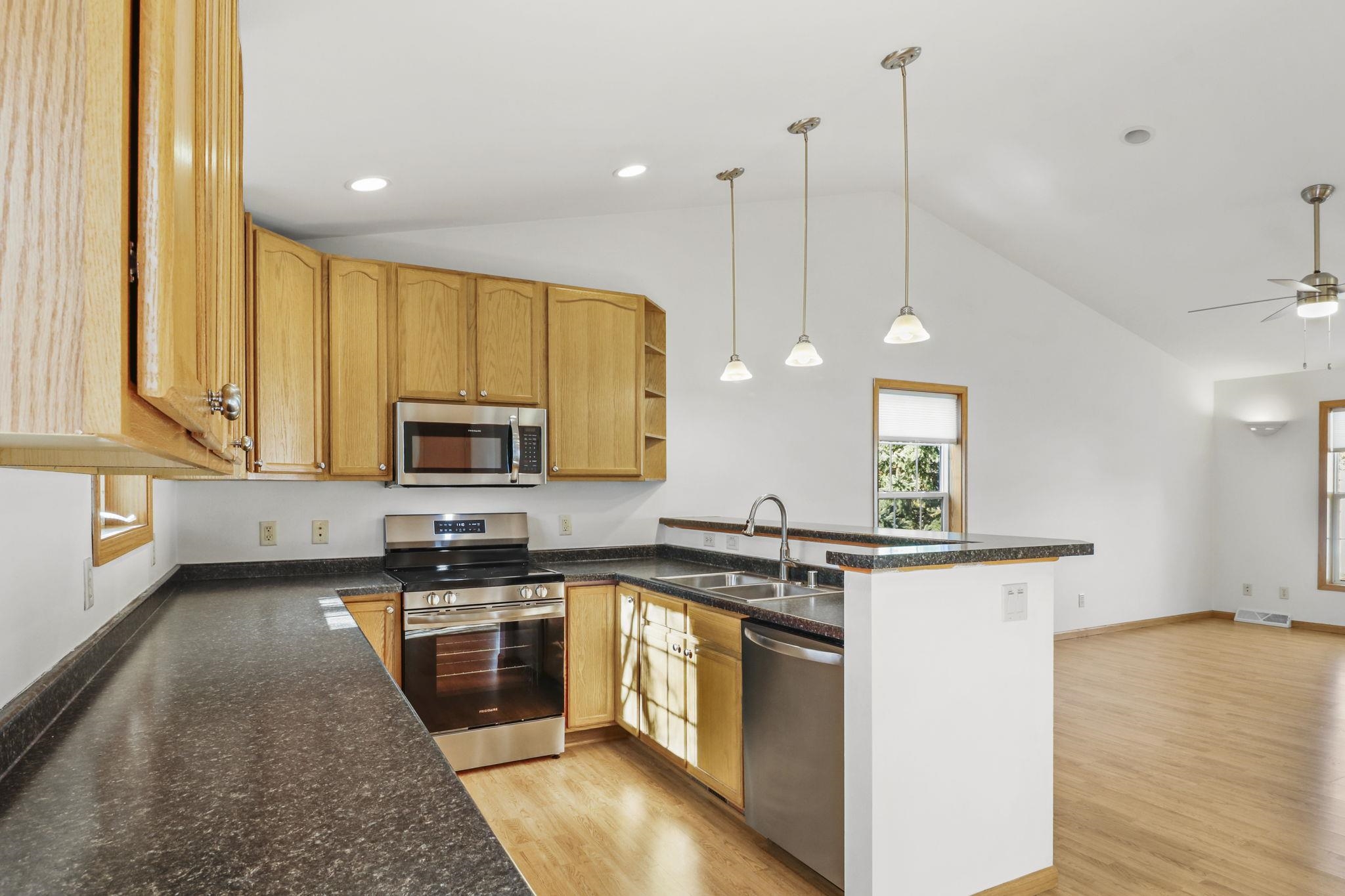 106 Maria Lane Cottage Grove, WI 53527 - Photo 17 of 64