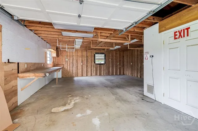 $330,000 | 687 Roebling Road, Bloomingdale, GA 31302