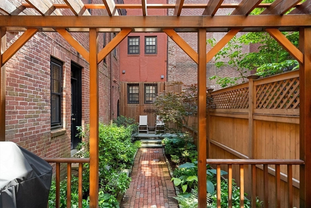 23-25 Beaver Place Boston, MA 02108 - Photo 37 of 41
