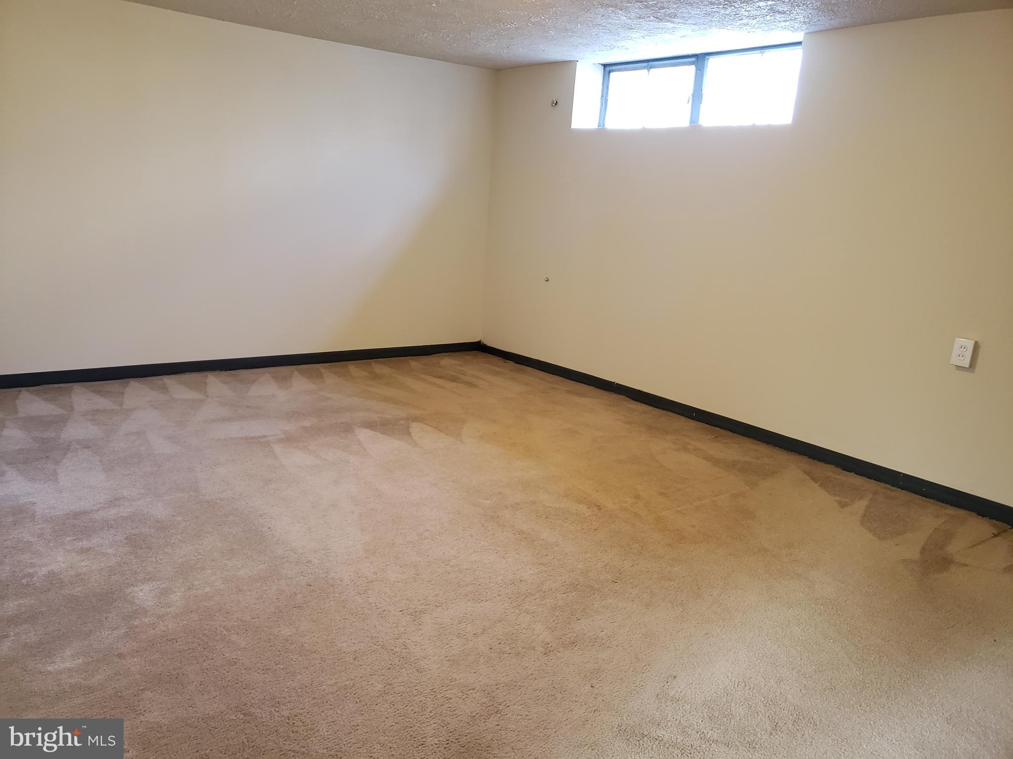 204 Cove Road Essex, MD 21221 - Photo 13 of 14 Nice Size Family Room