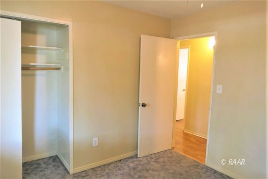 440 Debra Lane Ridgecrest, CA 93555 - Photo 21 of 32 a view of an empty room