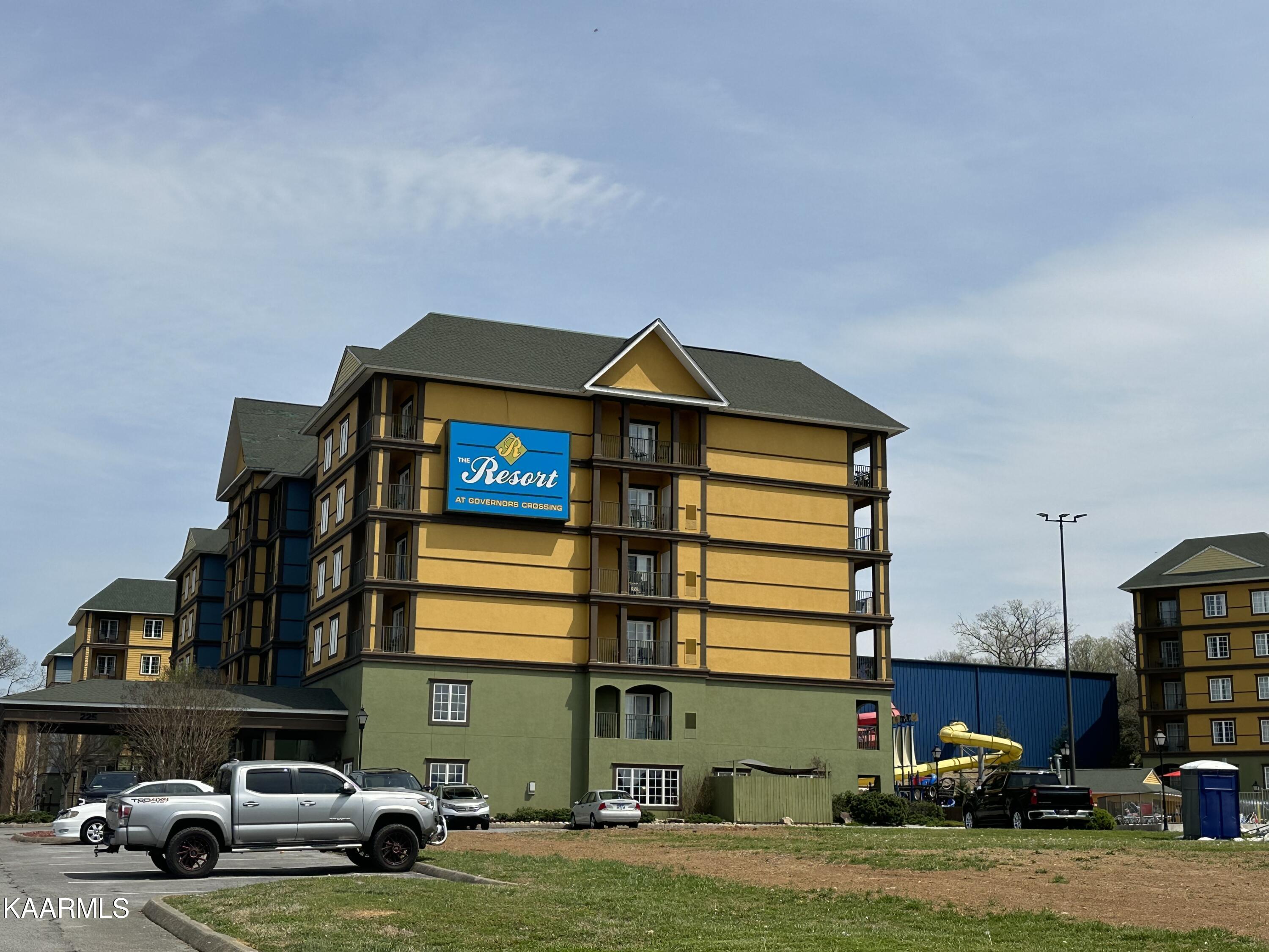 225 Collier Drive, Unit 2407 Sevierville, TN 37862 - Photo 2 of 41 F8CCD8A9-5ADF-4906-BA84-3D3CC3CE2781