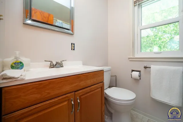 $420,000 | 3532 K-68 Highway, Quenemo, KS 66528