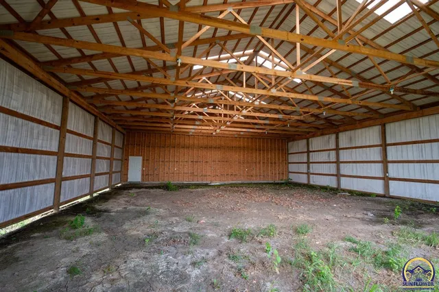 $420,000 | 3532 K-68 Highway, Quenemo, KS 66528