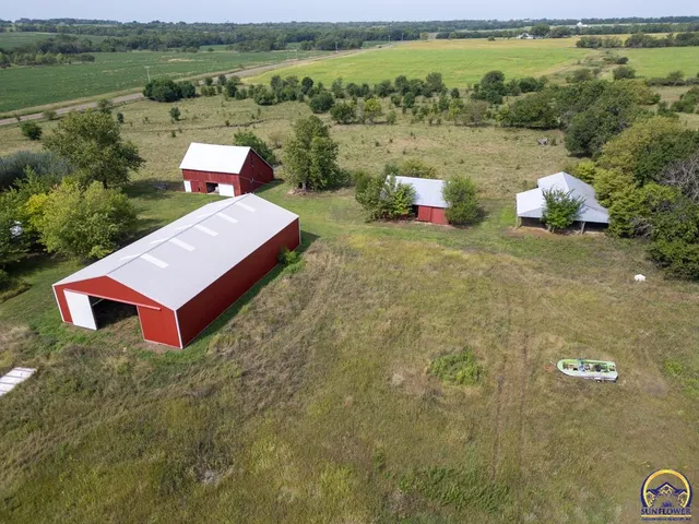 $420,000 | 3532 K-68 Highway, Quenemo, KS 66528