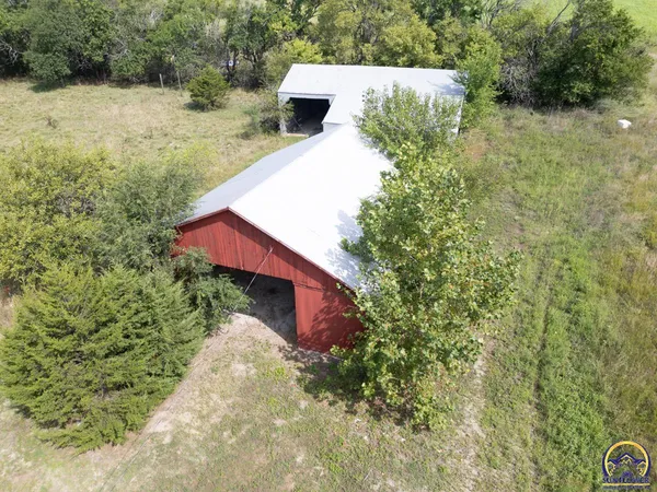 $410,000 | 3532 K-68 Highway, Quenemo, KS 66528