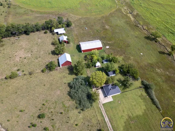 $410,000 | 3532 K-68 Highway, Quenemo, KS 66528
