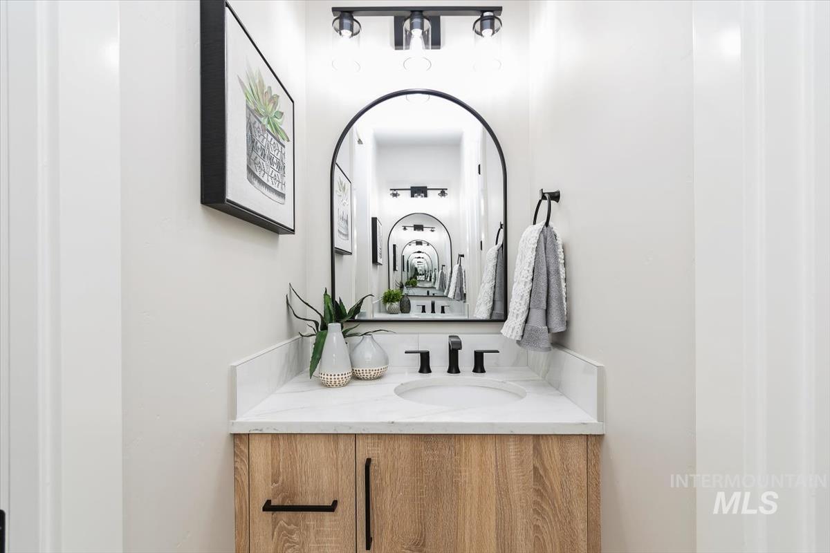 357 West Flour Mill Middleton, ID 83644 - Photo 35 of 49 Bathroom with vanity