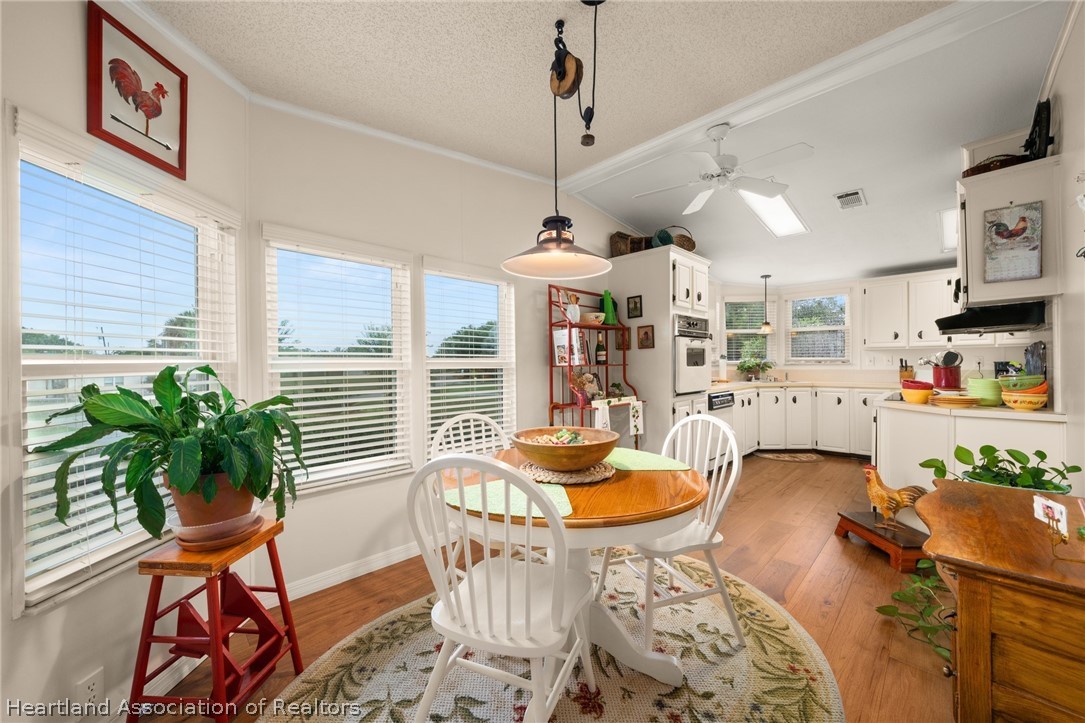 223 Hickory Ridge Drive Sebring, FL 33876 - Photo 9 of 43