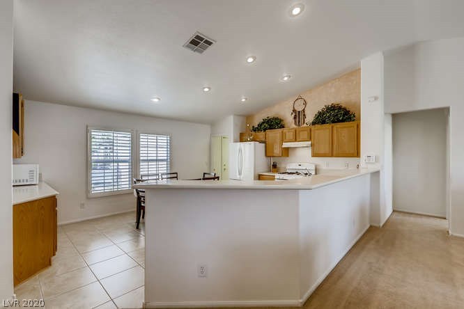 182 Ruby Ridge Avenue Henderson, NV 89002 - Photo 10 of 28 Gallery Image 10