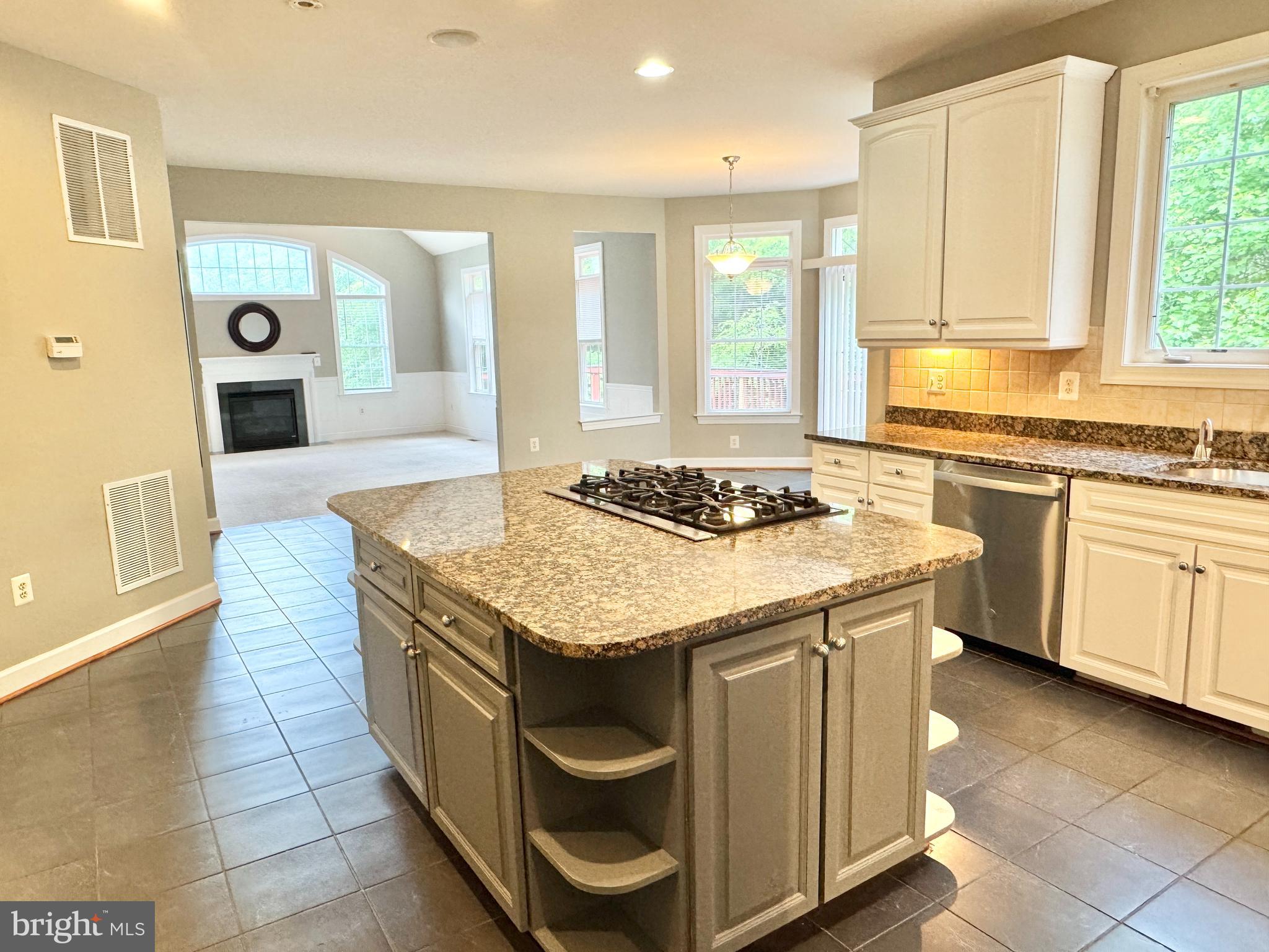 3500 Germainia Court Triangle, VA 22172 - Photo 7 of 77