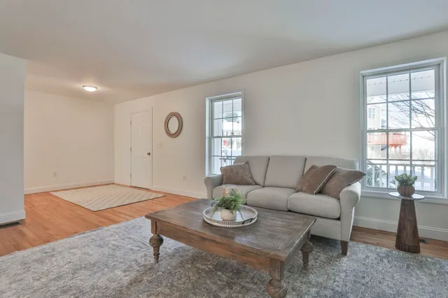 $674,900 | 11 Tavernier Way, Manchester, NH 03109