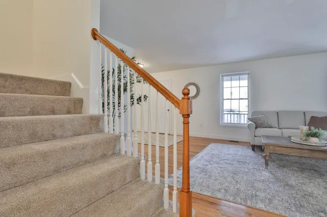 $674,900 | 11 Tavernier Way, Manchester, NH 03109