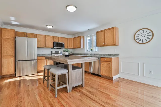 $674,900 | 11 Tavernier Way, Manchester, NH 03109