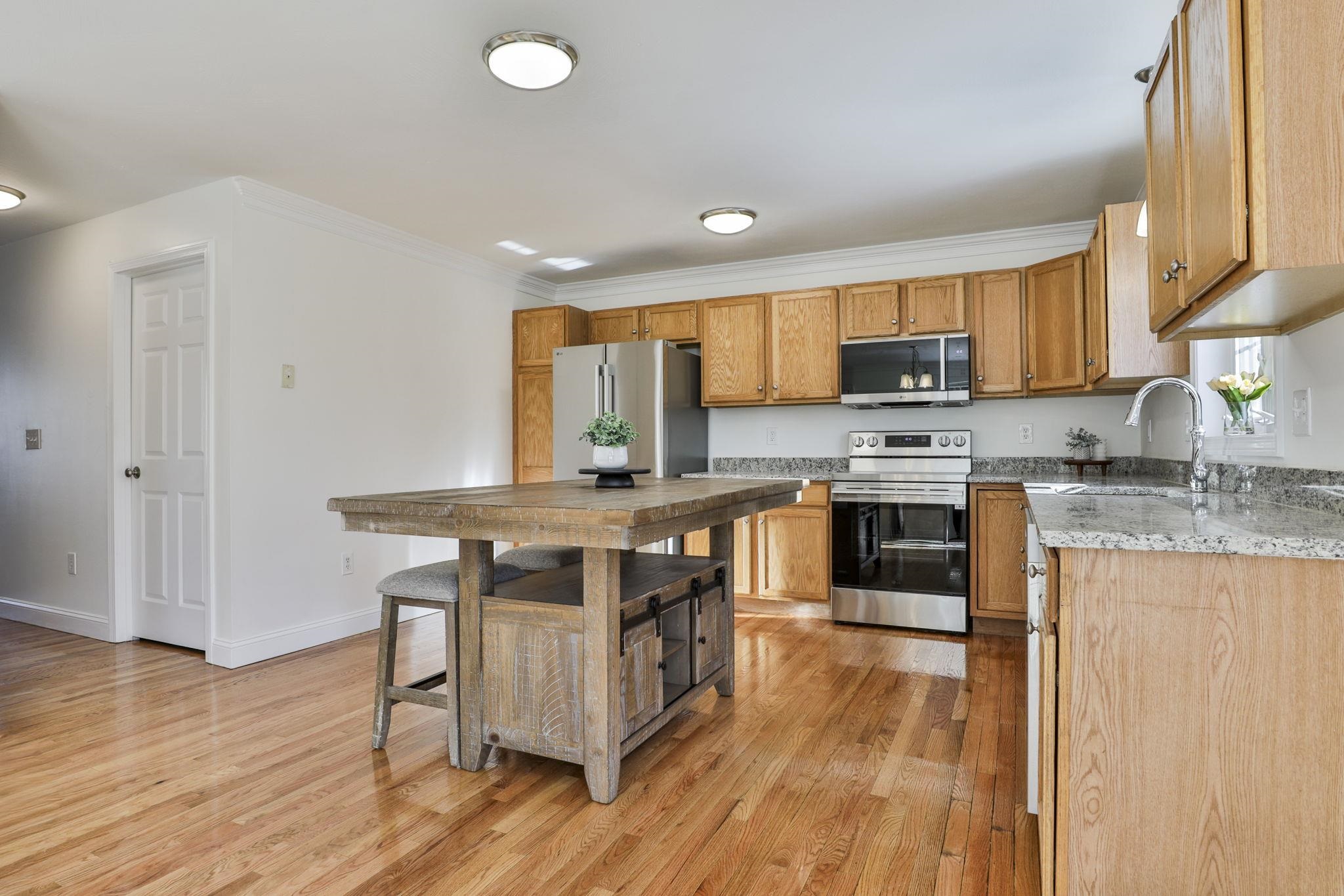 11 Tavernier Way Manchester, NH 03109 - Photo 9 of 37