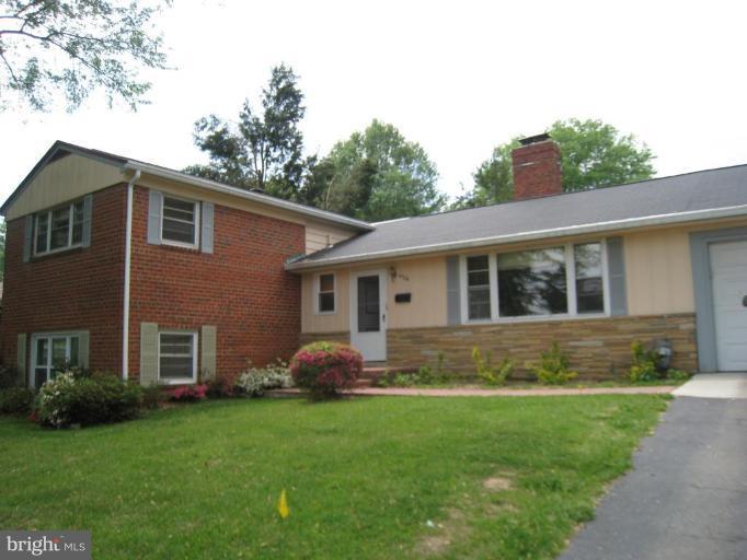 6504 Fort Hunt Road Alexandria, VA 22307 - Photo 9 of 17 Exterior #2