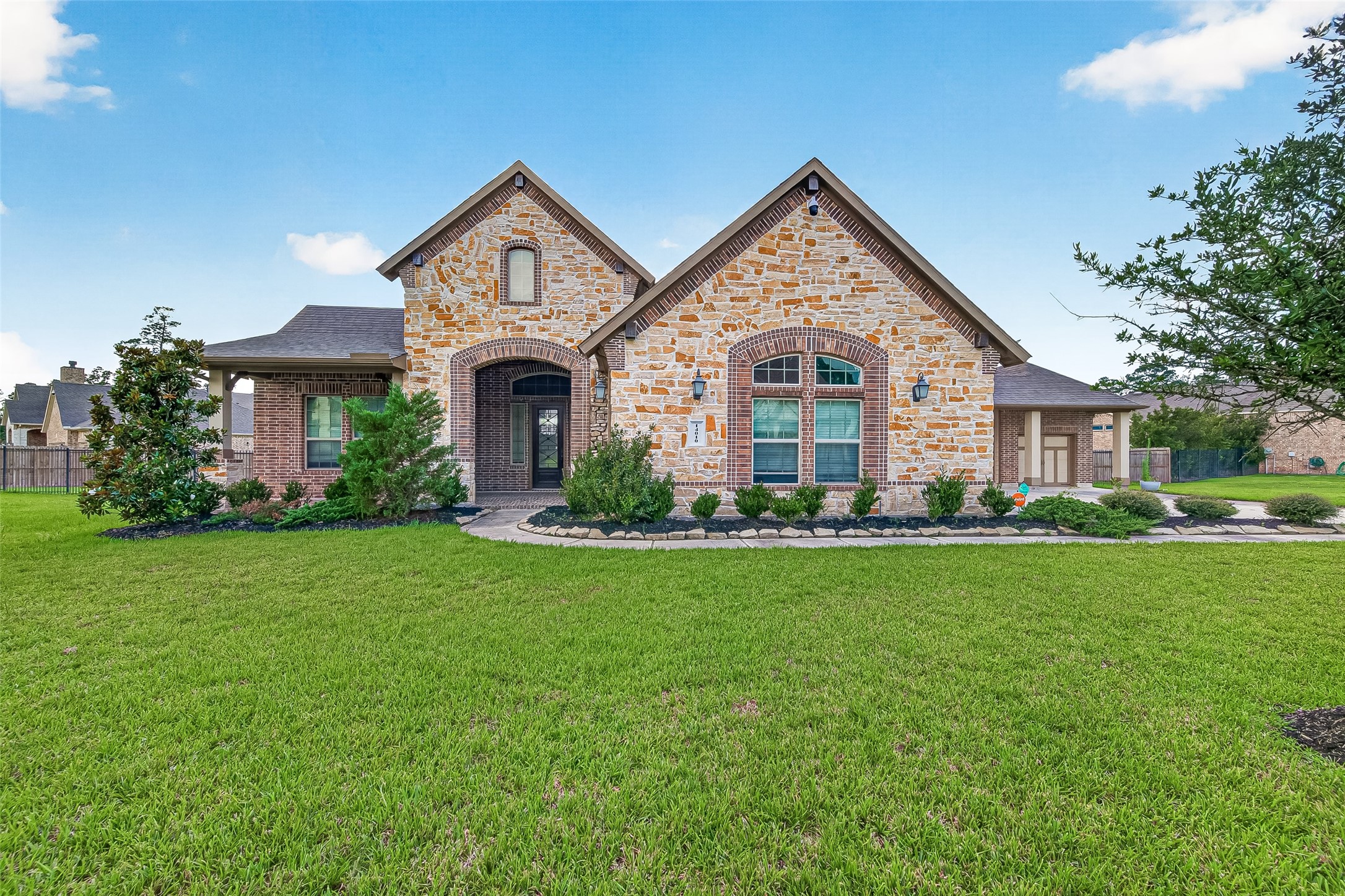 14010 South Evergreen Ridge Court Conroe, TX 77384 - Photo 2 of 50