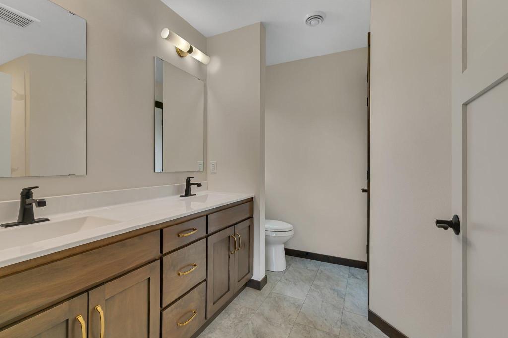 5815 Rivers Edge Drive St. Cloud, MN 56303 - Photo 15 of 20