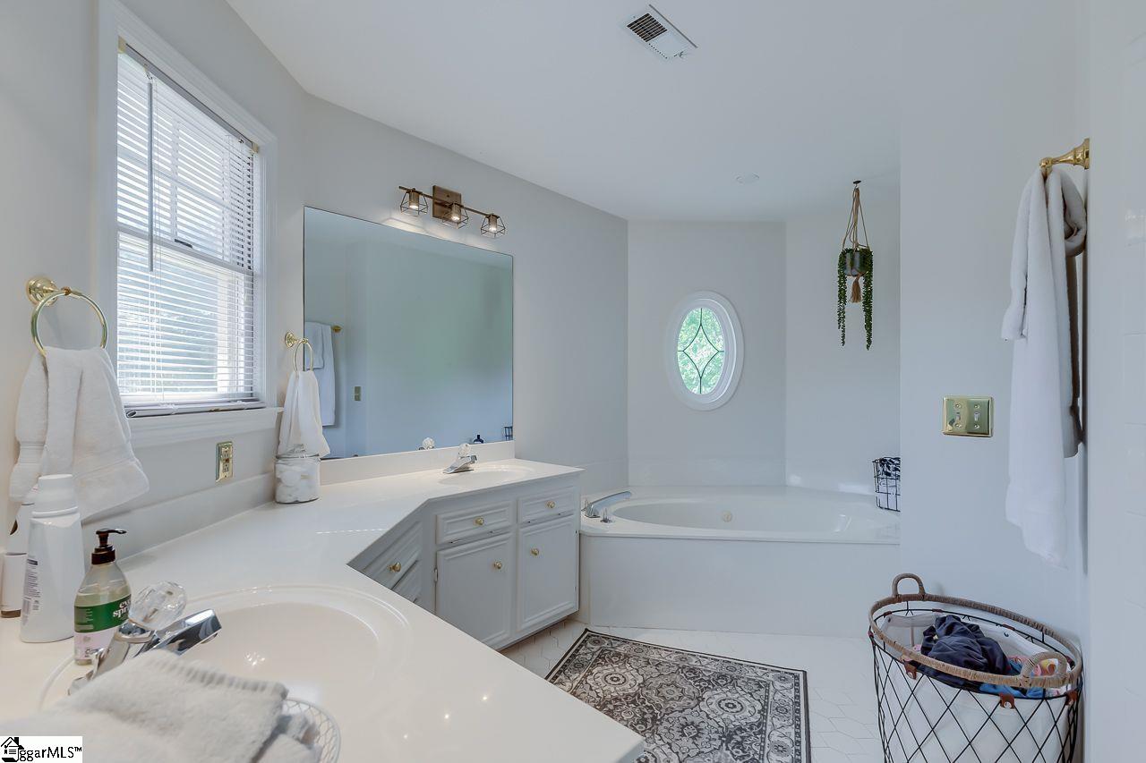322 South Wingfield Road Greer, SC 29650 - Photo 22 of 36 Gallery Image 22