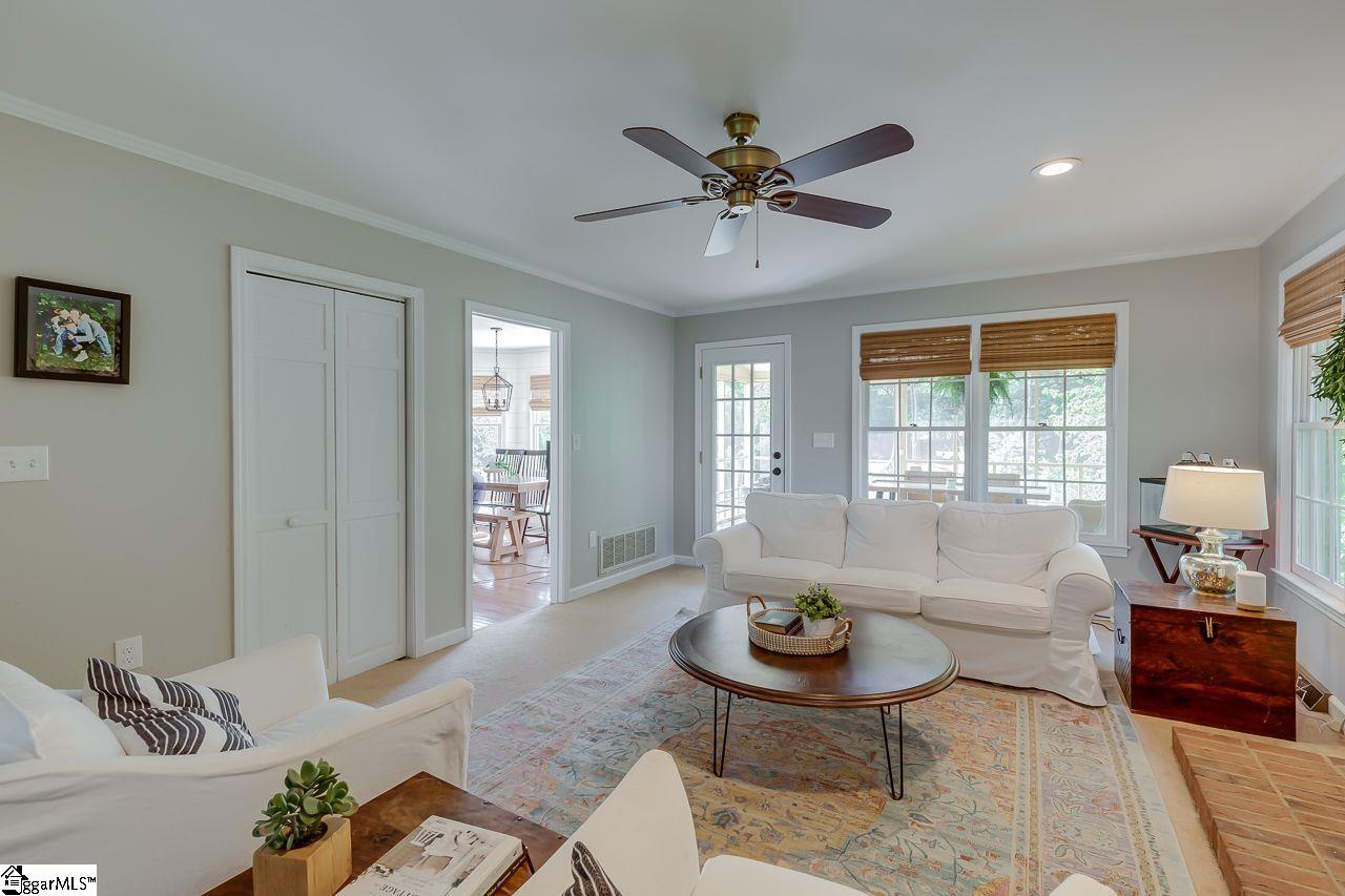 322 South Wingfield Road Greer, SC 29650 - Photo 10 of 36 Gallery Image 10