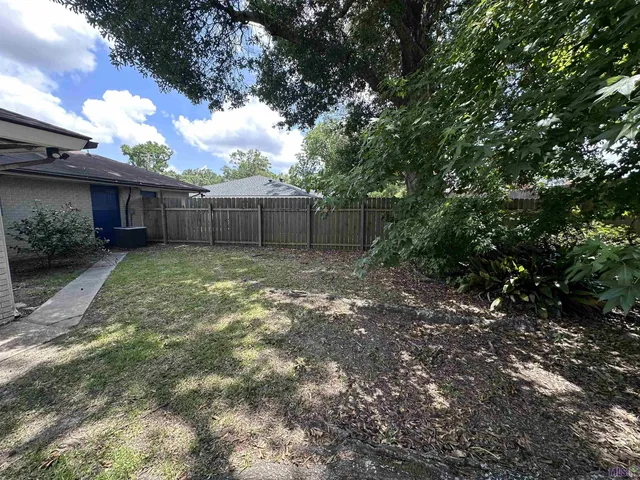 $299,000 | 144 South Carrollton Avenue, Baton Rouge, LA 70806