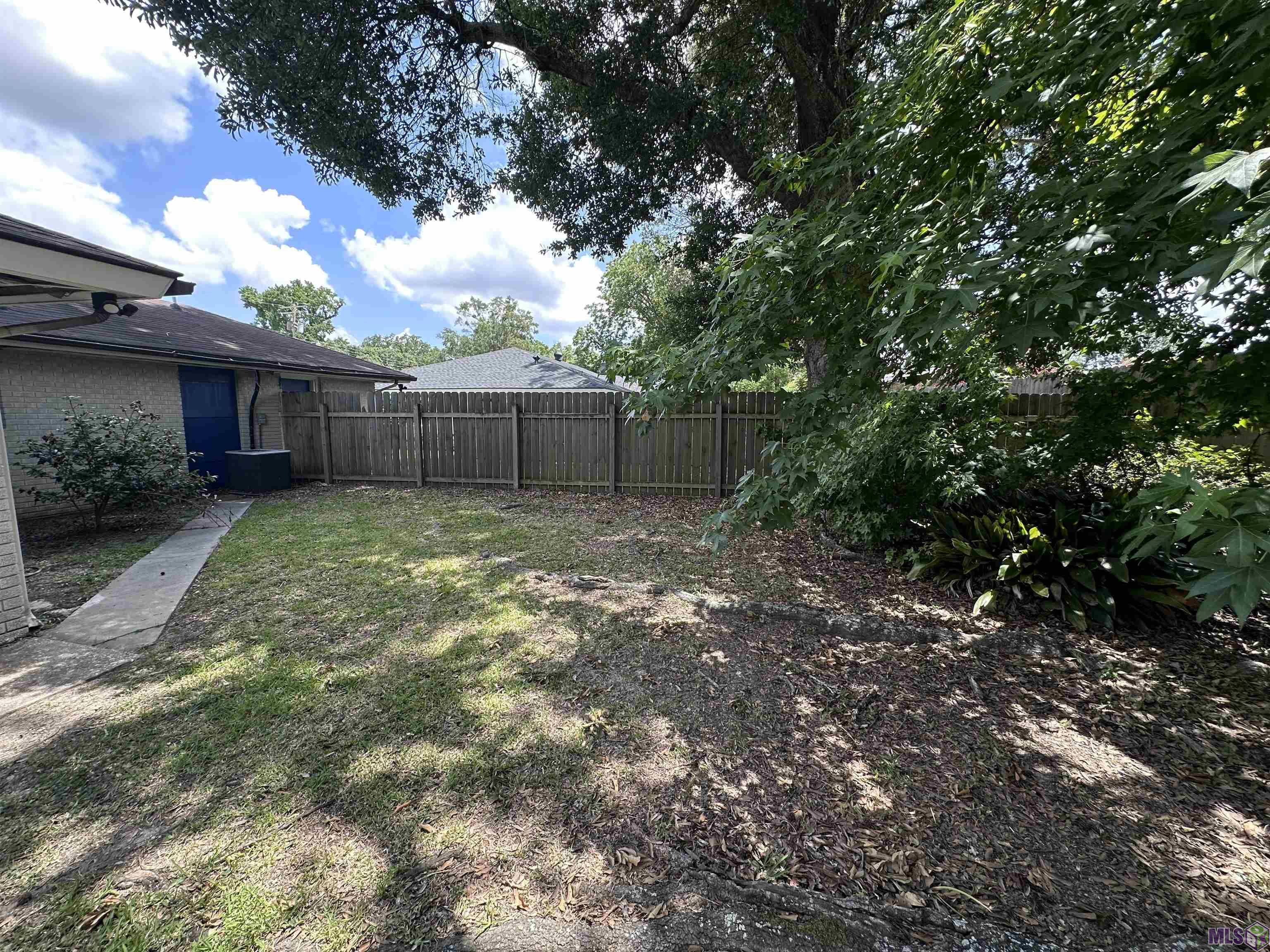 144 South Carrollton Avenue Baton Rouge, LA 70806 - Photo 13 of 14