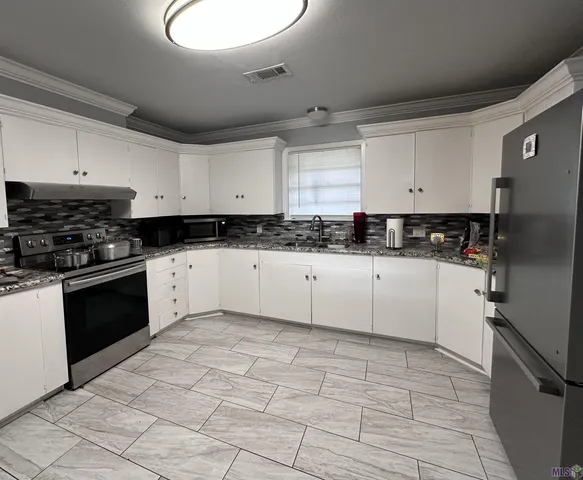 $299,000 | 144 South Carrollton Avenue, Baton Rouge, LA 70806