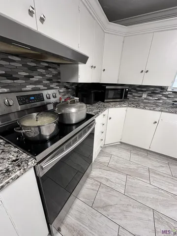 $299,000 | 144 South Carrollton Avenue, Baton Rouge, LA 70806