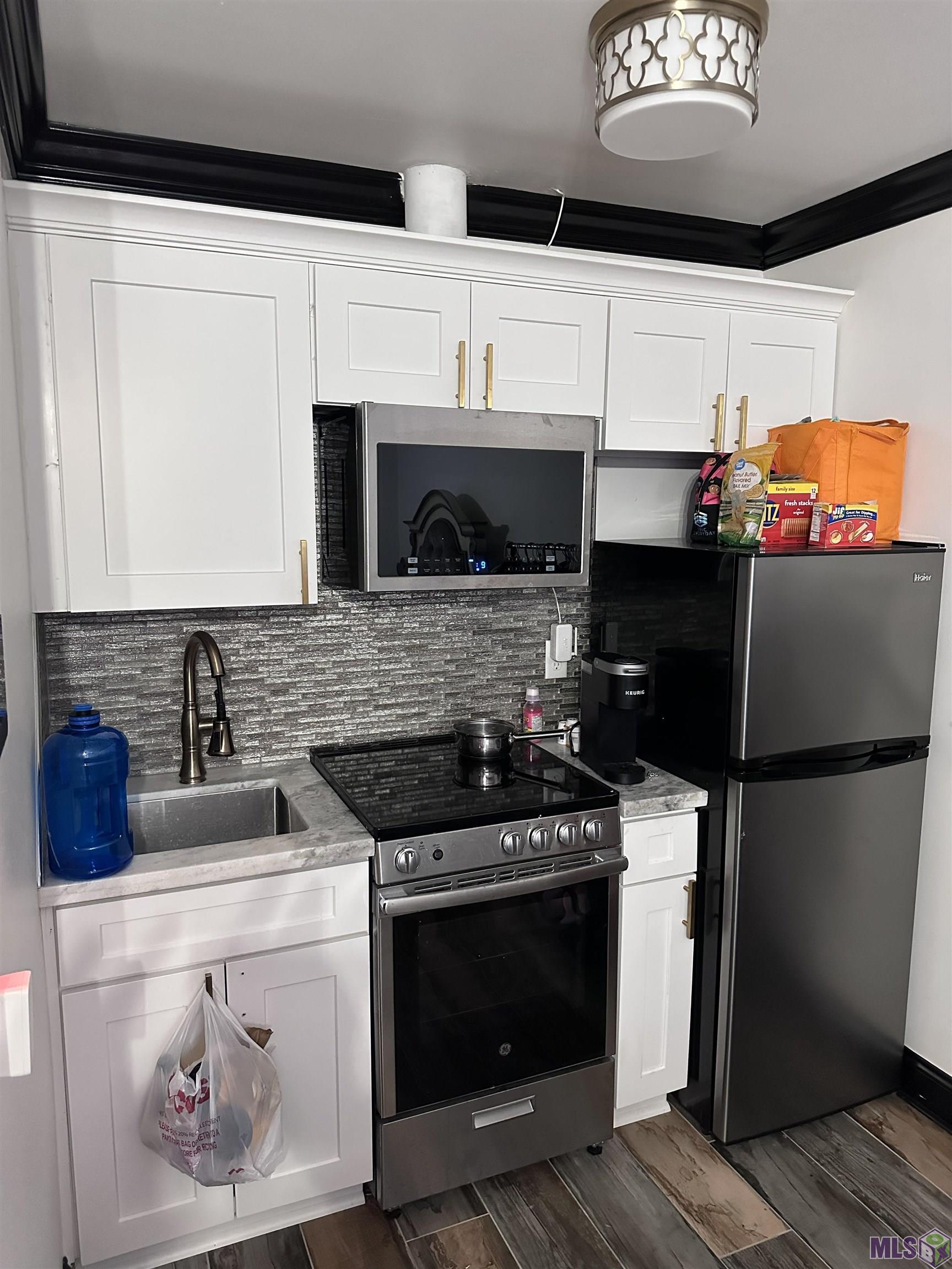 144 South Carrollton Avenue Baton Rouge, LA 70806 - Photo 10 of 14