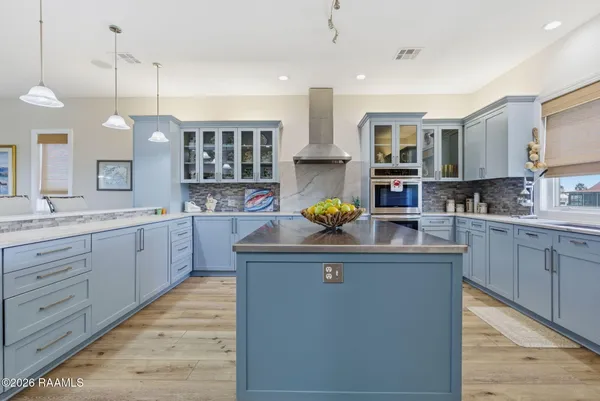 $1,275,000 | 133 Pelican Lane, Lake Charles, LA 70607
