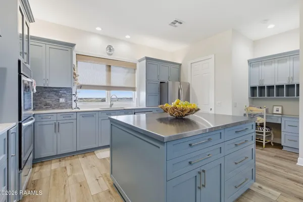 $1,275,000 | 133 Pelican Lane, Lake Charles, LA 70607