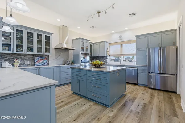 $1,275,000 | 133 Pelican Lane, Lake Charles, LA 70607