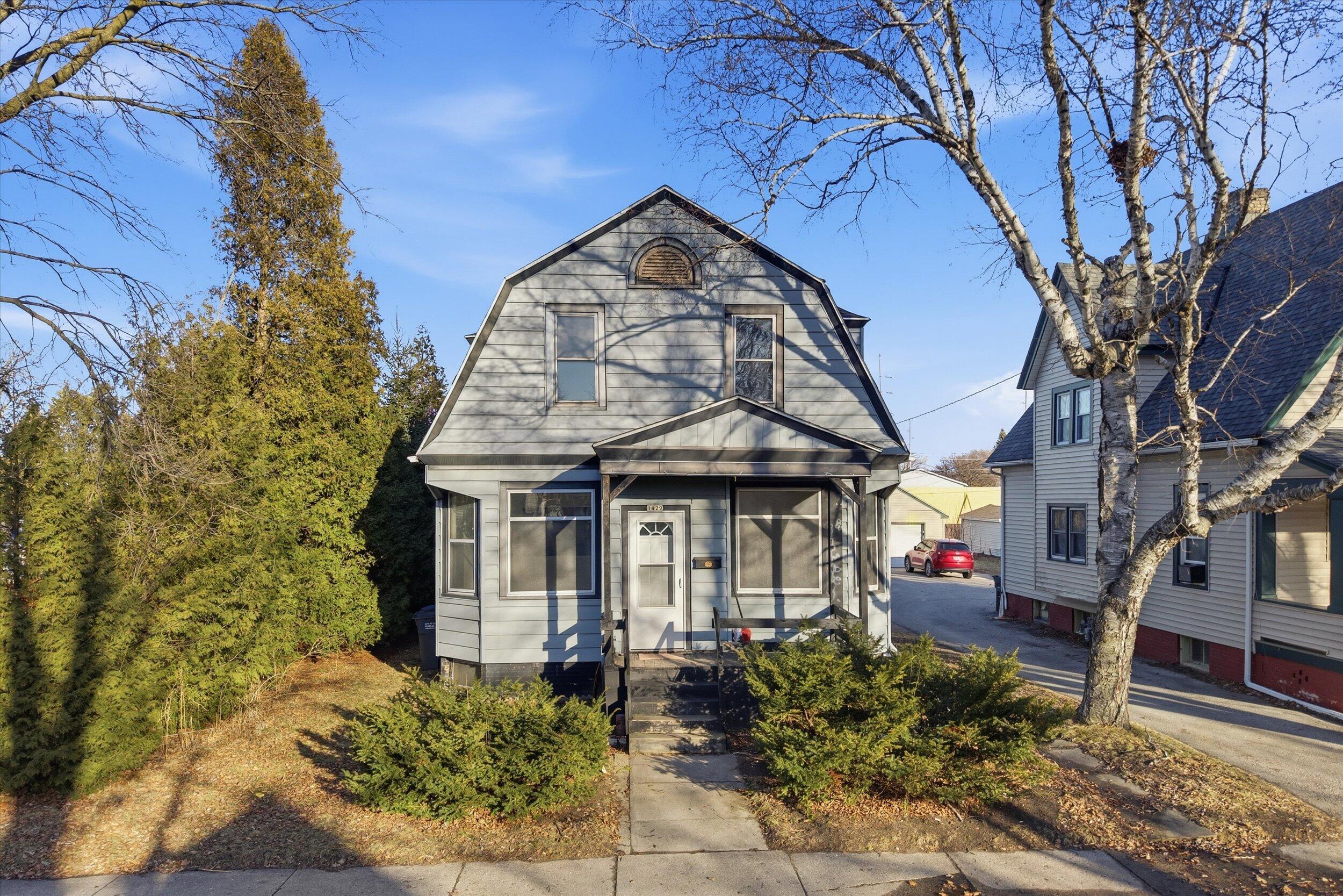 1429 South 9th Street Sheboygan, WI 53081 - Photo 1 of 50 01-Middle Coast-1