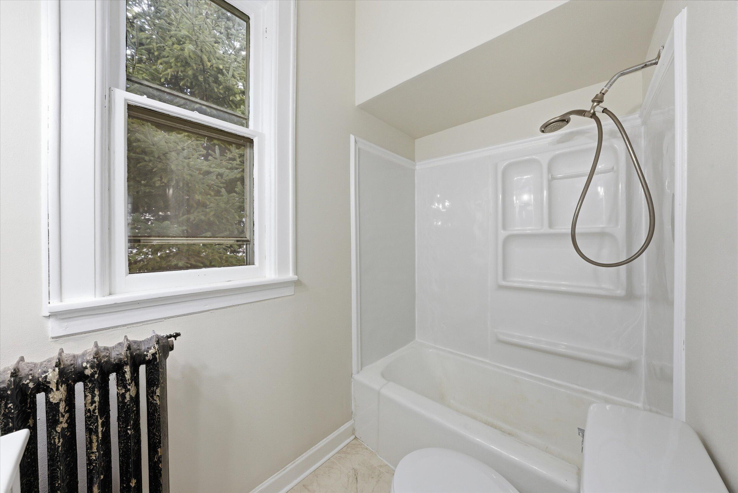 1429 South 9th Street Sheboygan, WI 53081 - Photo 14 of 50 14-Middle Coast-14