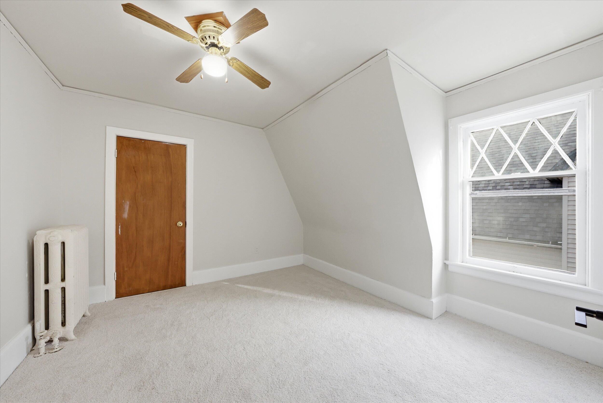 1429 South 9th Street Sheboygan, WI 53081 - Photo 18 of 50 18-Middle Coast-18