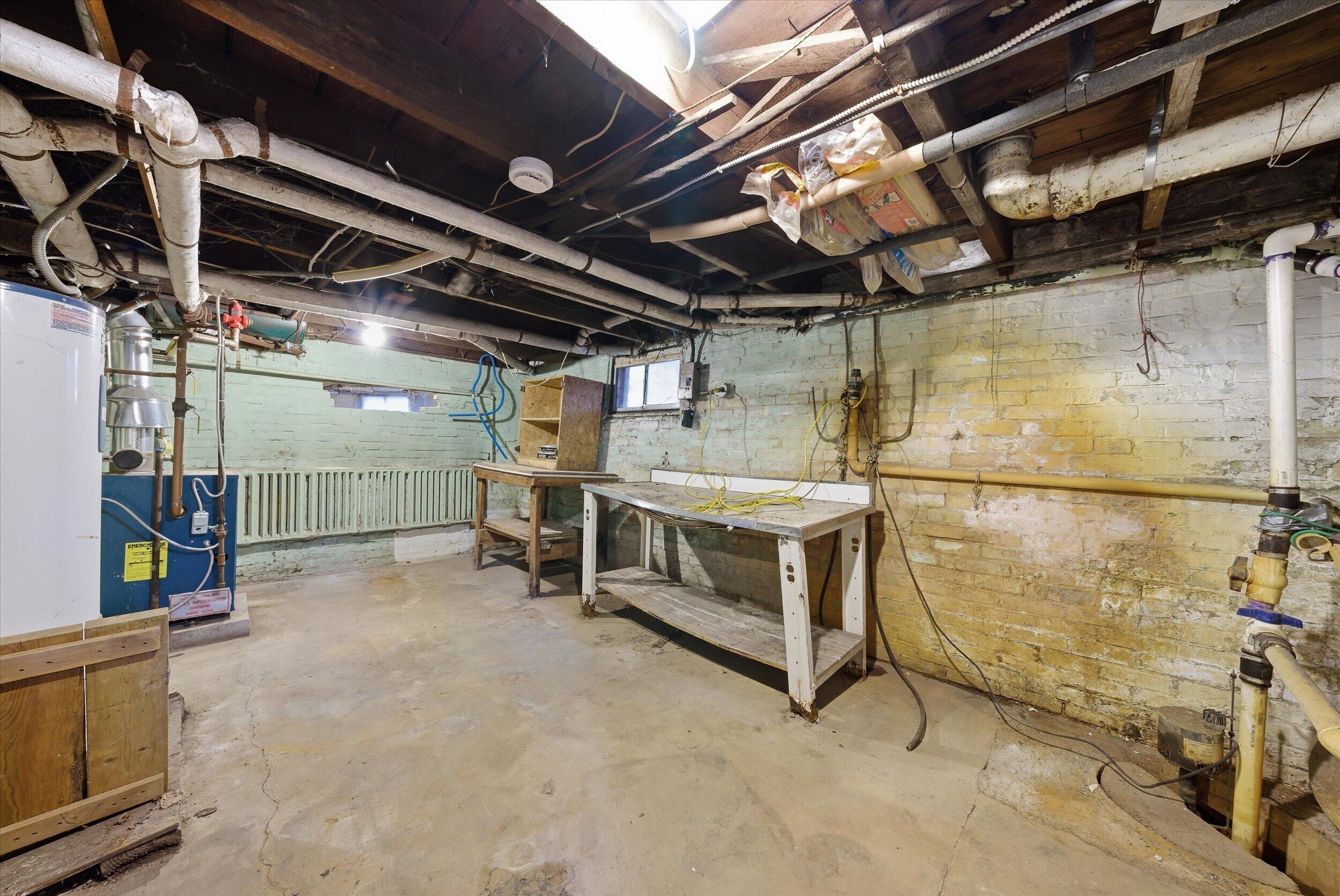 1429 South 9th Street Sheboygan, WI 53081 - Photo 24 of 50 24-Middle Coast-24