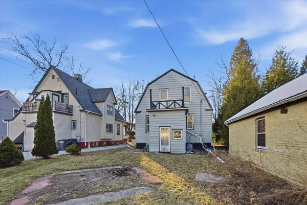 $174,900 | 1429 South 9th Street, Sheboygan, WI 53081