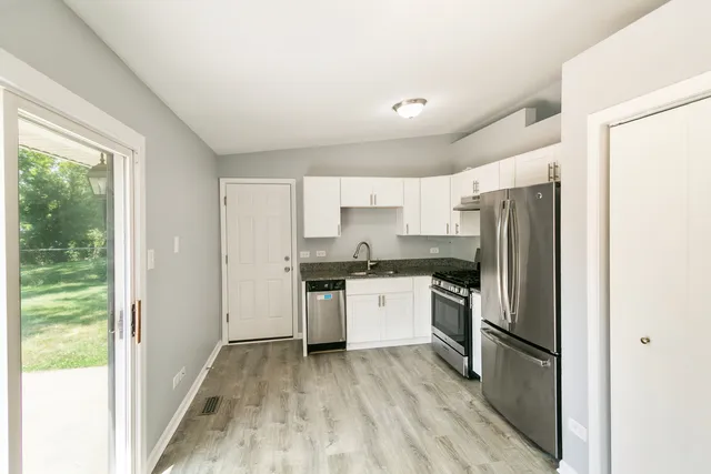 $257,700 | 856 Notre Dame Drive, Matteson, IL 60443